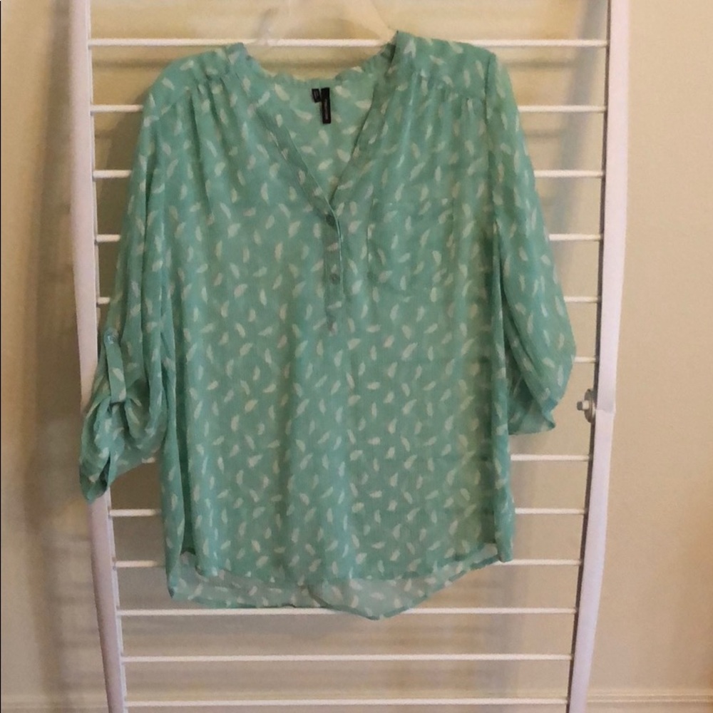 Maurice’s tunic size large